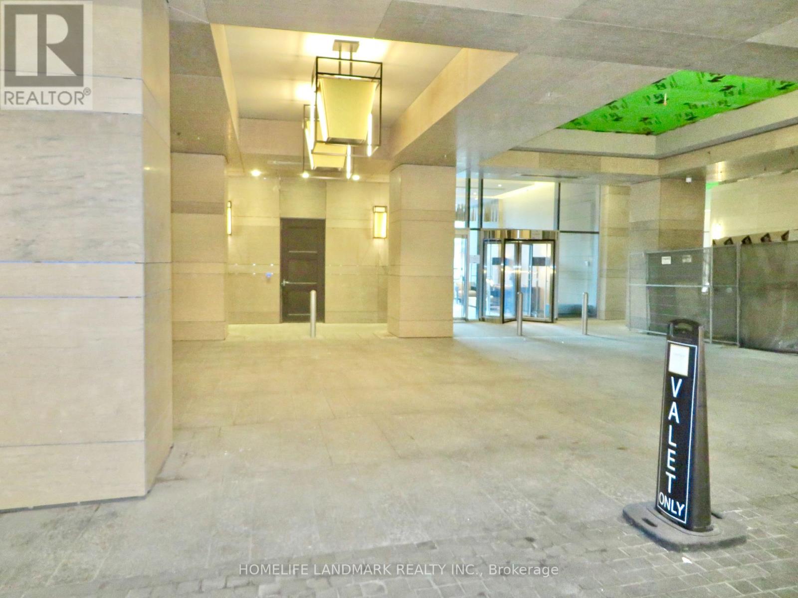 #1504 188 CUMBERLAND STREET - Image 2
