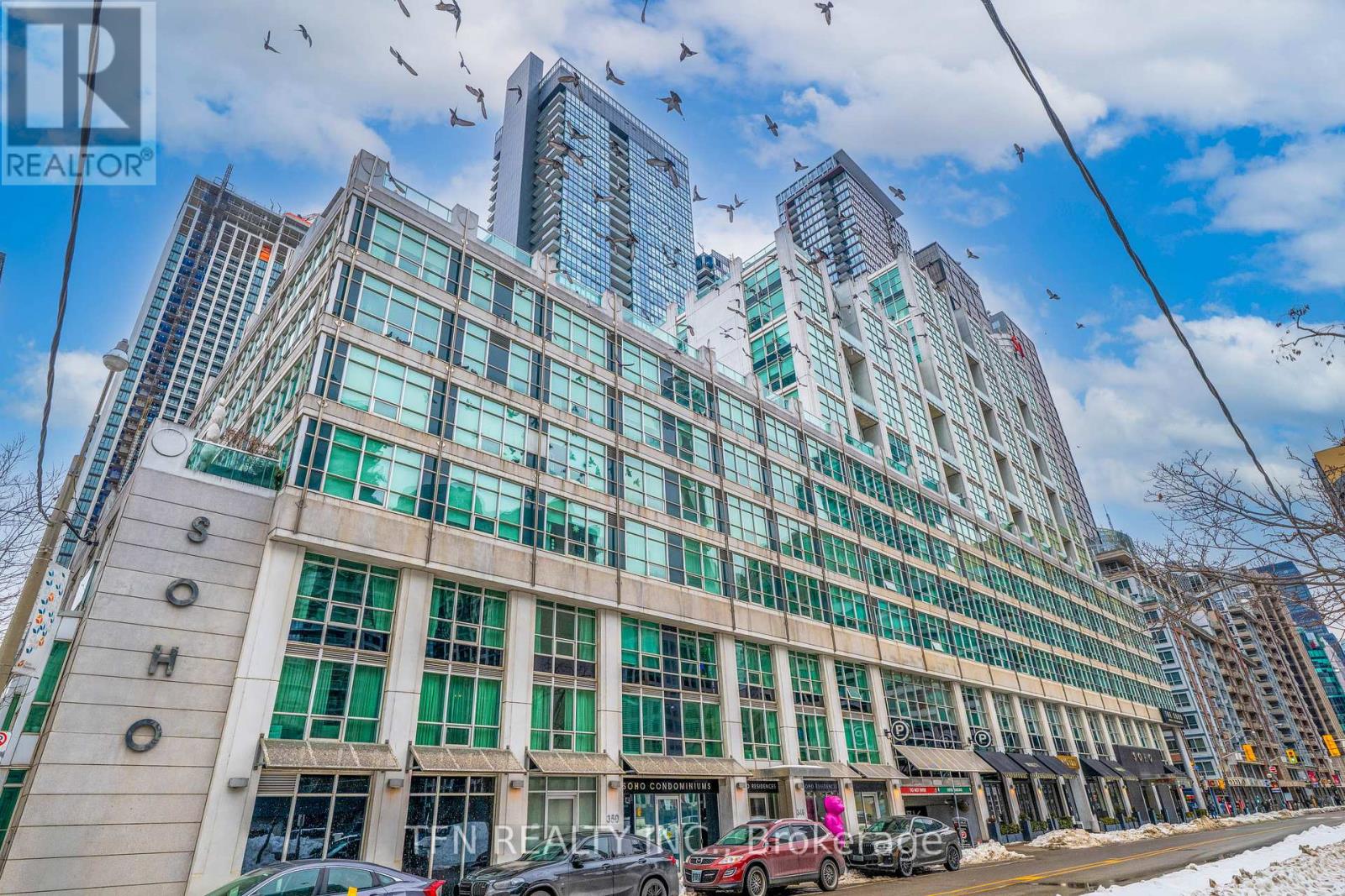 #M22 350 WELLINGTON STREET W - 1