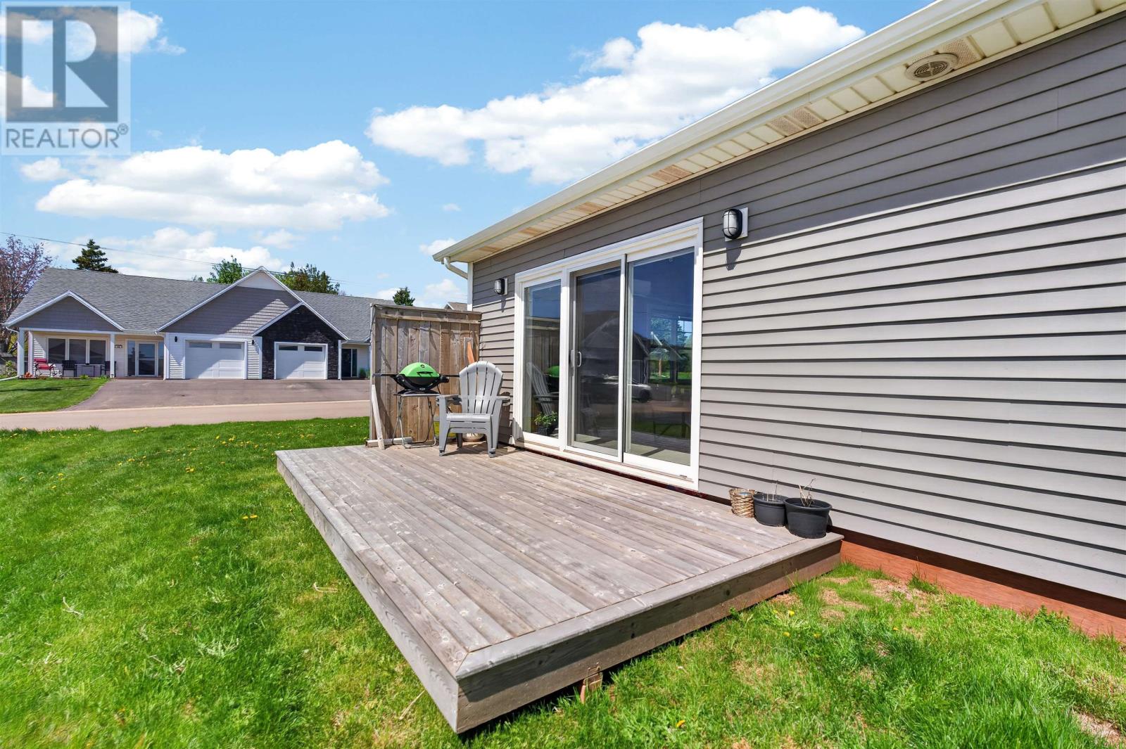 32 Ellis Avenue - 34