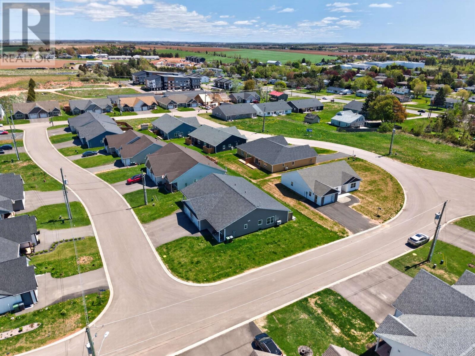 32 Ellis Avenue - 38