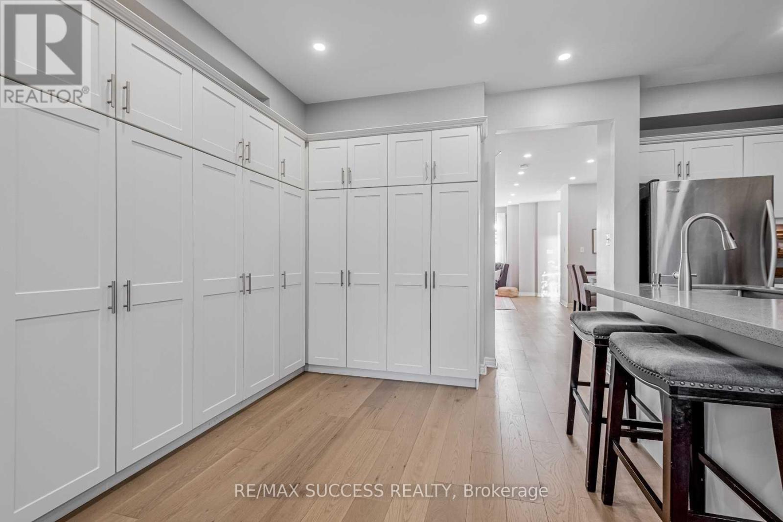 5399 FESTIVAL DRIVE - 12
