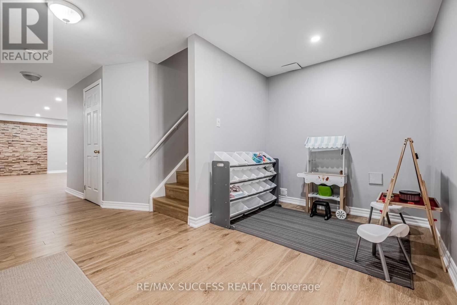 5399 FESTIVAL DRIVE - 24
