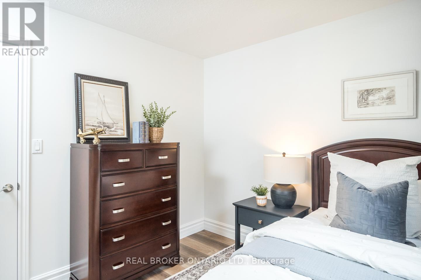 12 KINGSLEY ROAD - 22