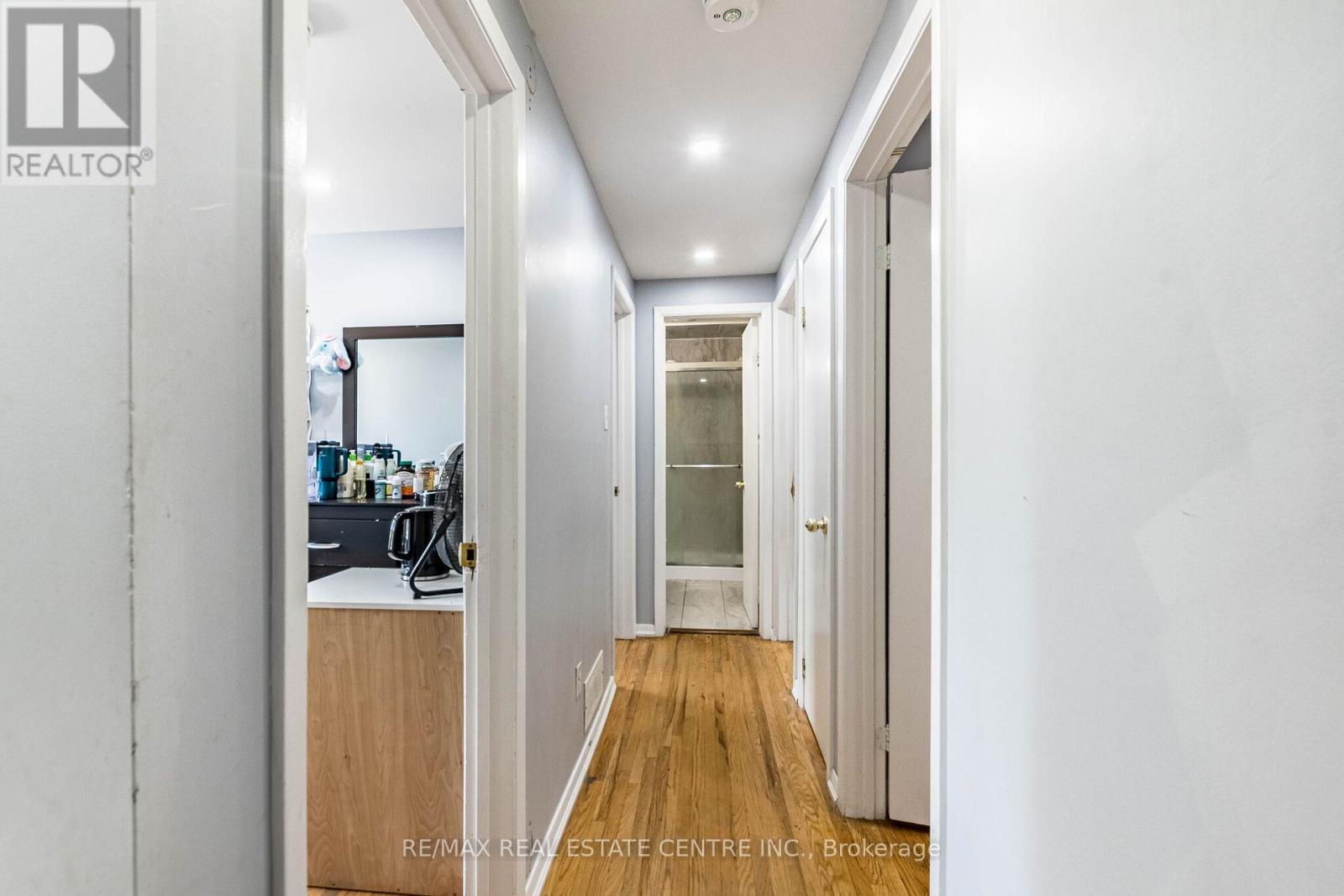 20 EARNSCLIFFE CIRCLE - 20