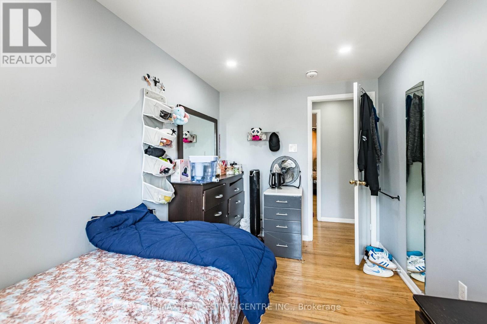 20 EARNSCLIFFE CIRCLE - 25