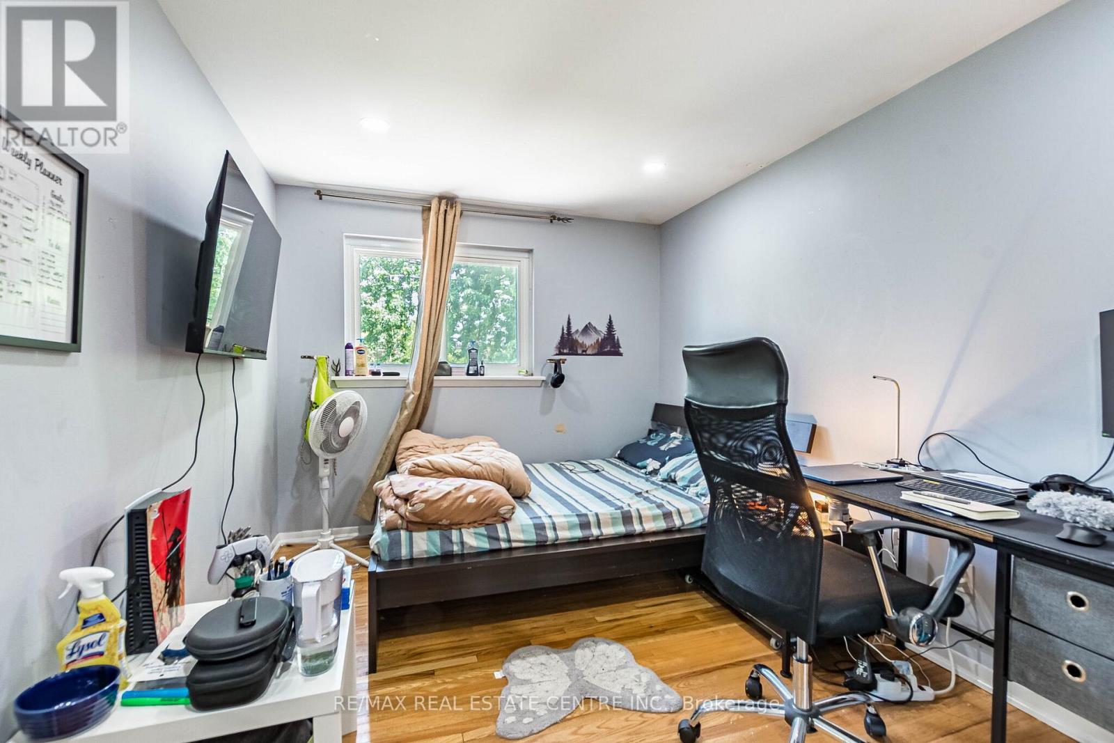 20 EARNSCLIFFE CIRCLE - 26
