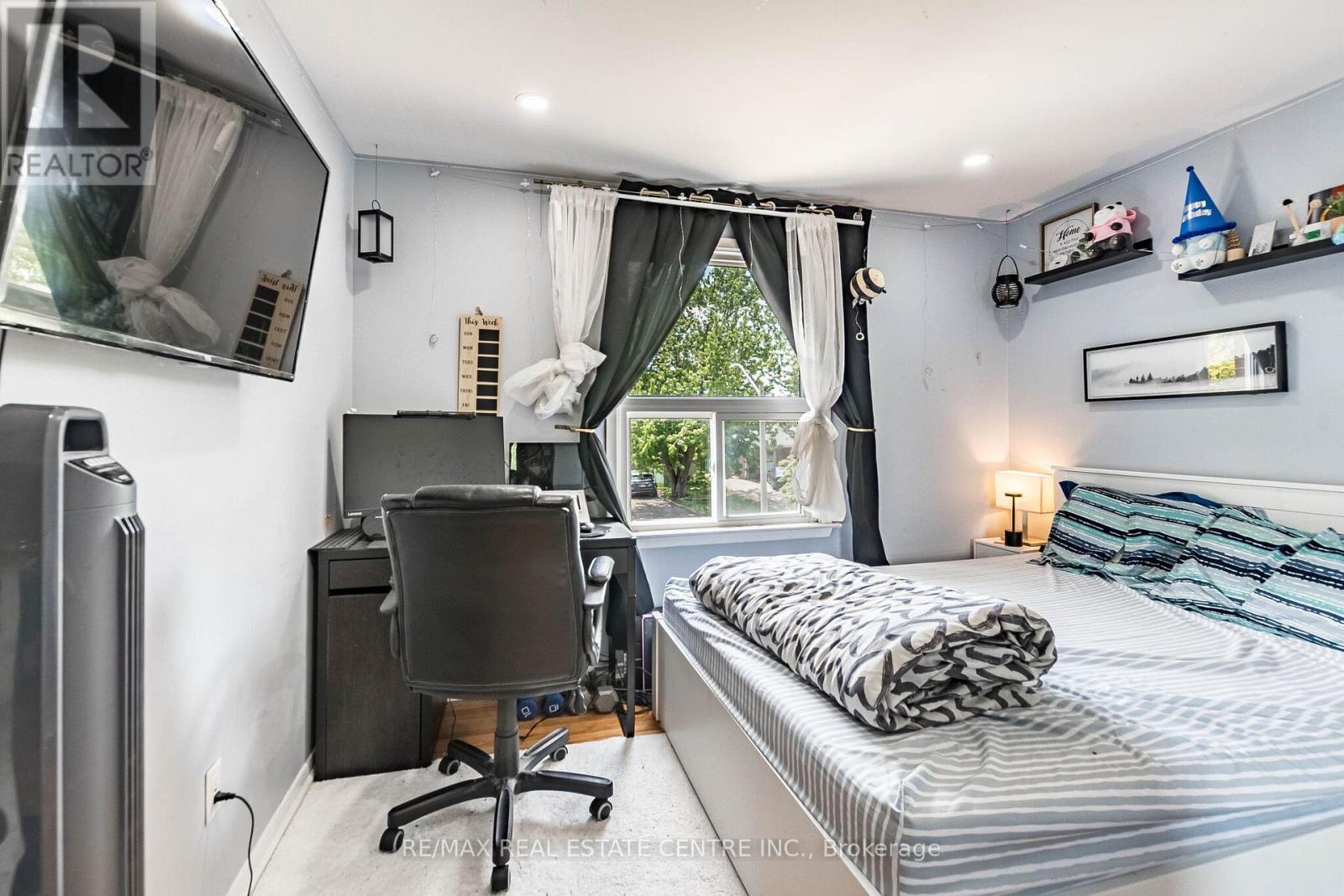 20 EARNSCLIFFE CIRCLE - 29