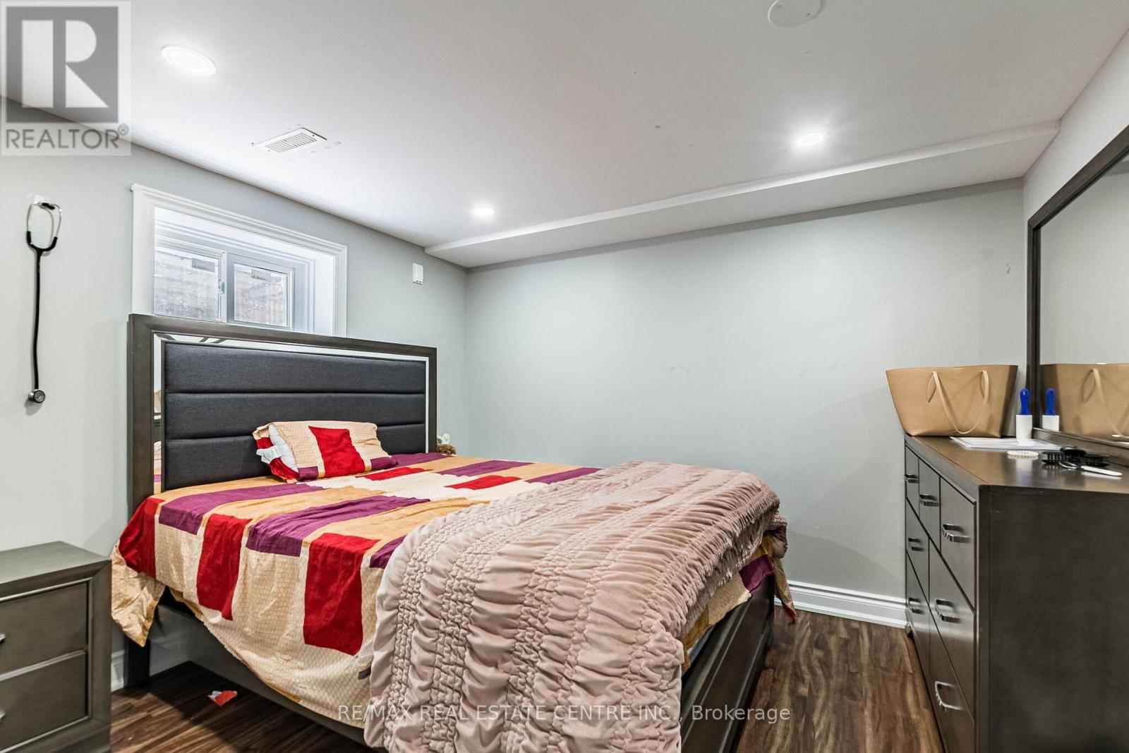 20 EARNSCLIFFE CIRCLE - 39