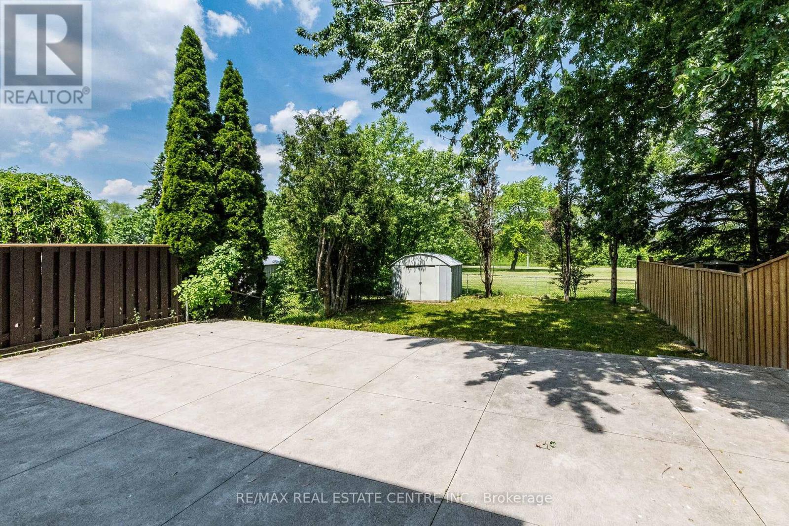 20 EARNSCLIFFE CIRCLE - 45