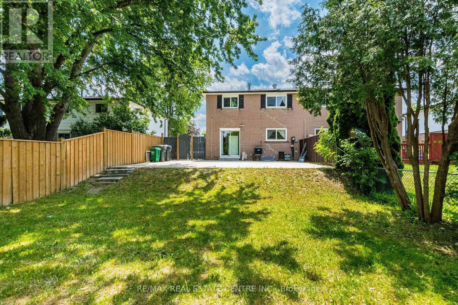 20 EARNSCLIFFE CIRCLE - 48