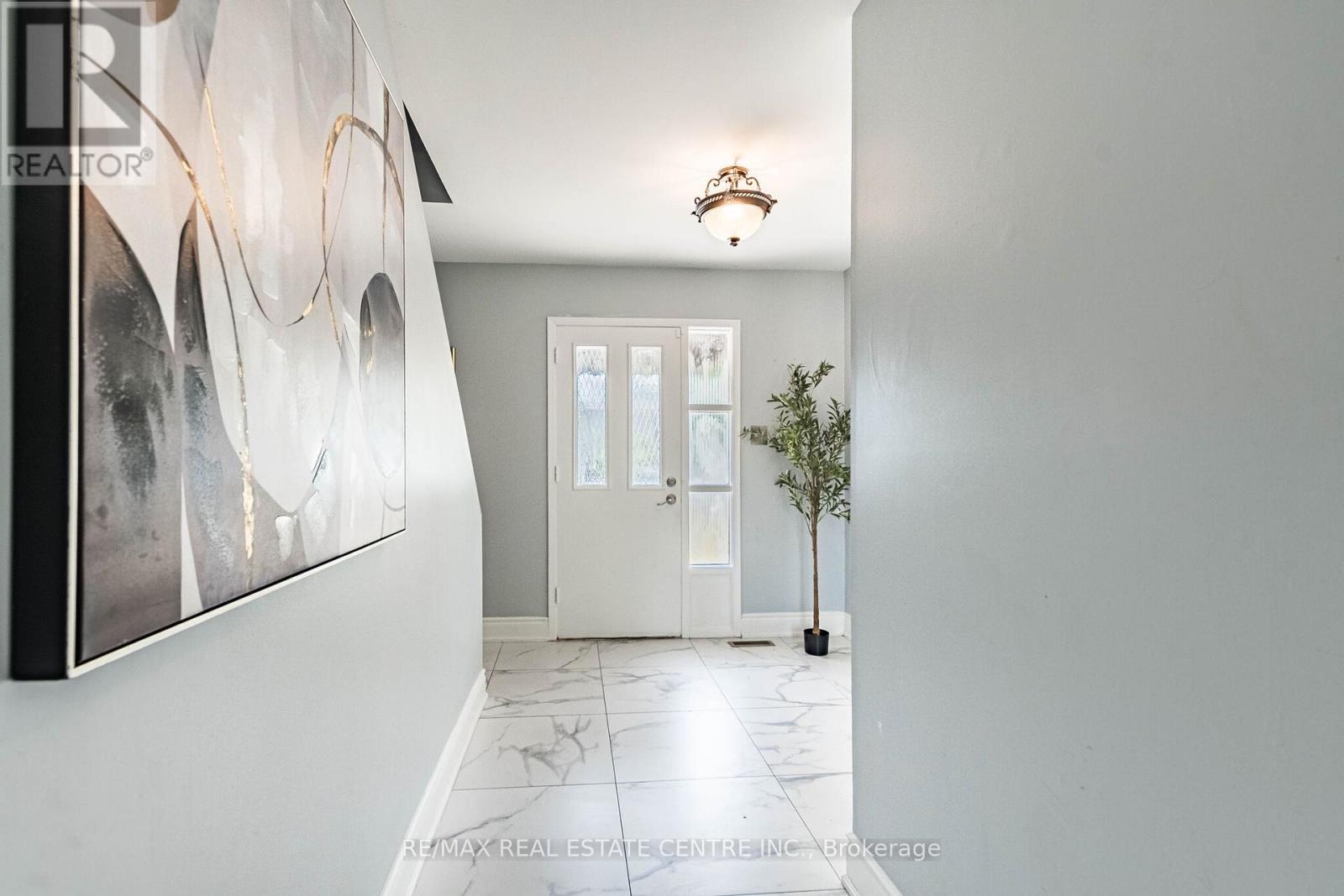 20 EARNSCLIFFE CIRCLE - 6