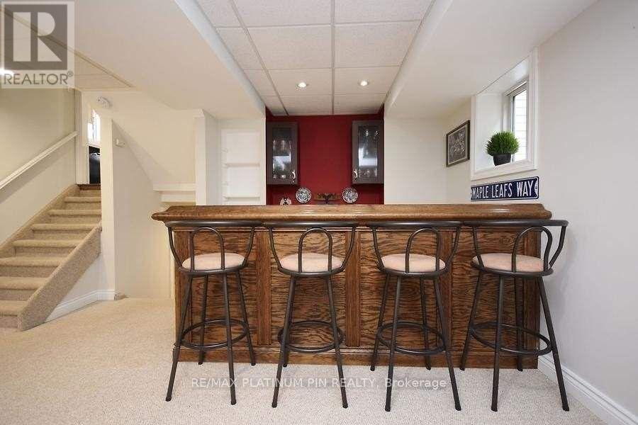 21 LONGFIELD DRIVE - 11
