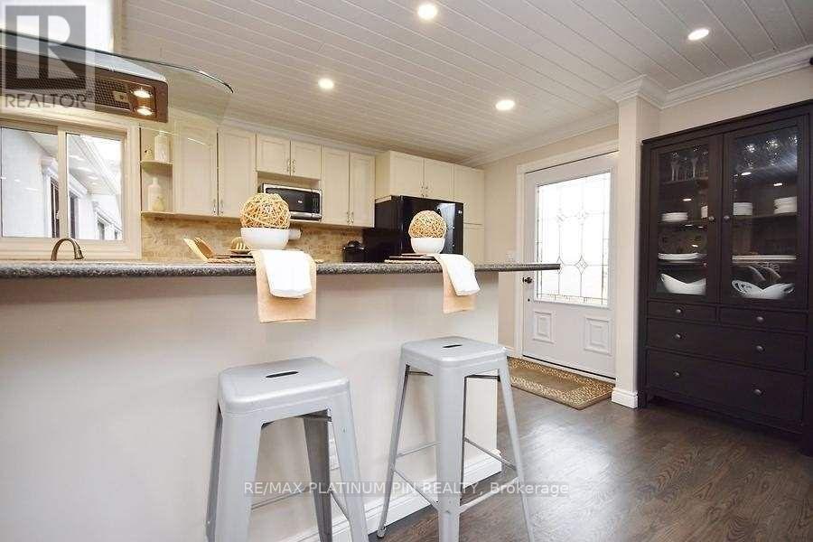 21 LONGFIELD DRIVE - 4