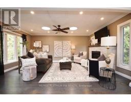 Family room - 21 Longfield Drive, Kawartha Lakes, ON L0A1A0 Photo 6