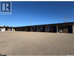 101 Center Street, Assiniboia, SK S0H0B0 Photo 18