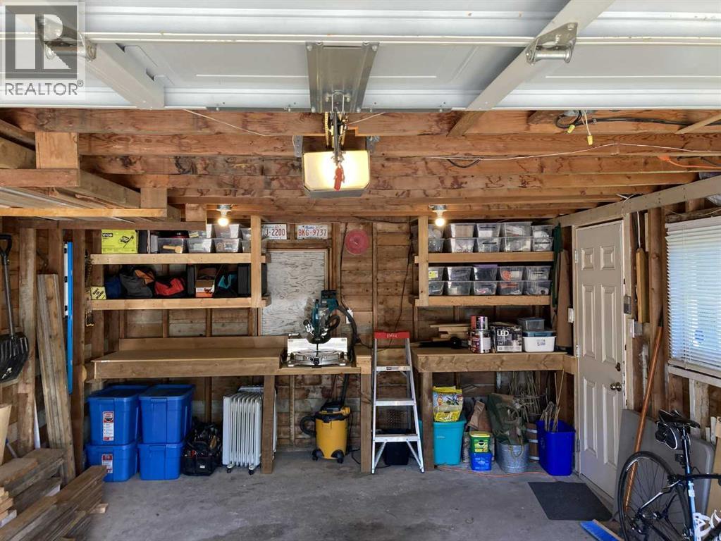 609 9 Avenue NE - 39