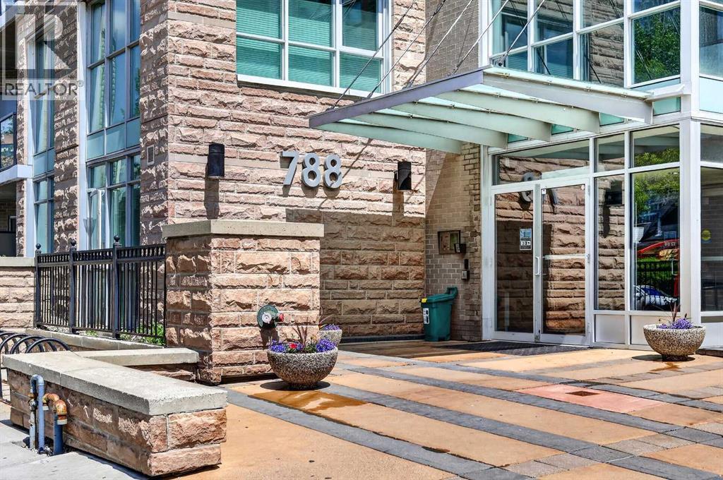 #303 788 12 Avenue SW - 36