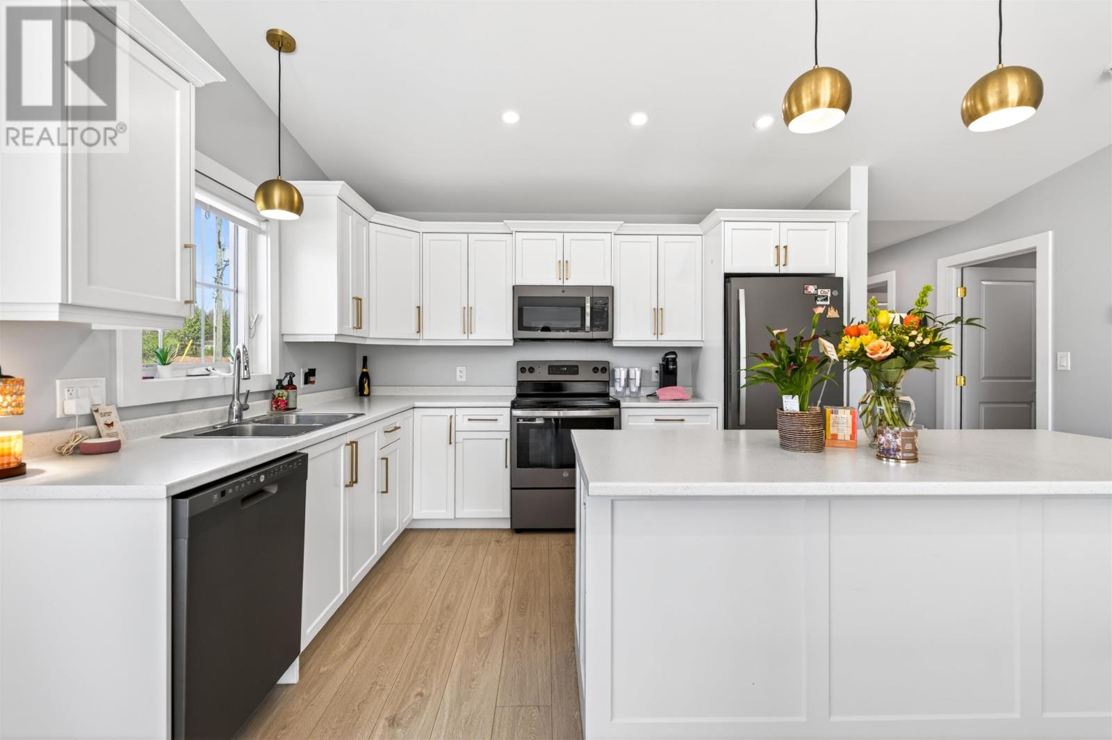 32 Ellis Avenue - 12