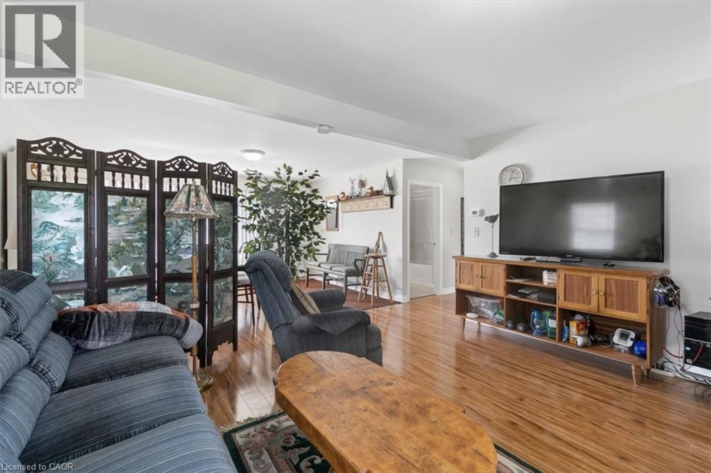 23 BAIRD Street - 10