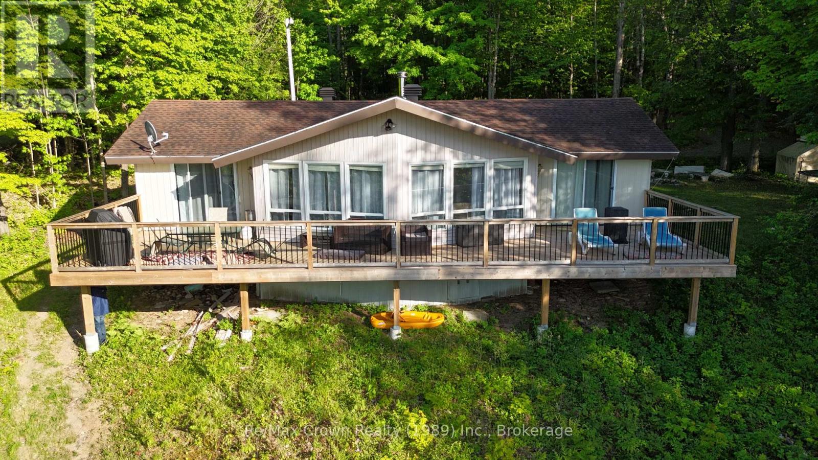 581 LIMBERLOST POINT ROAD - 1