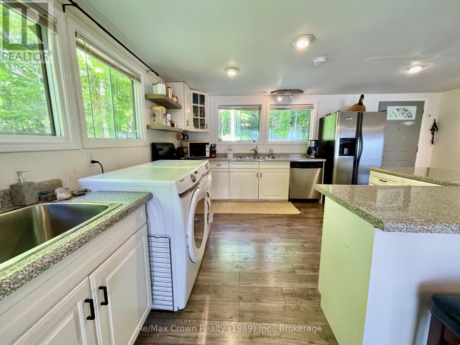 581 LIMBERLOST POINT ROAD - 13