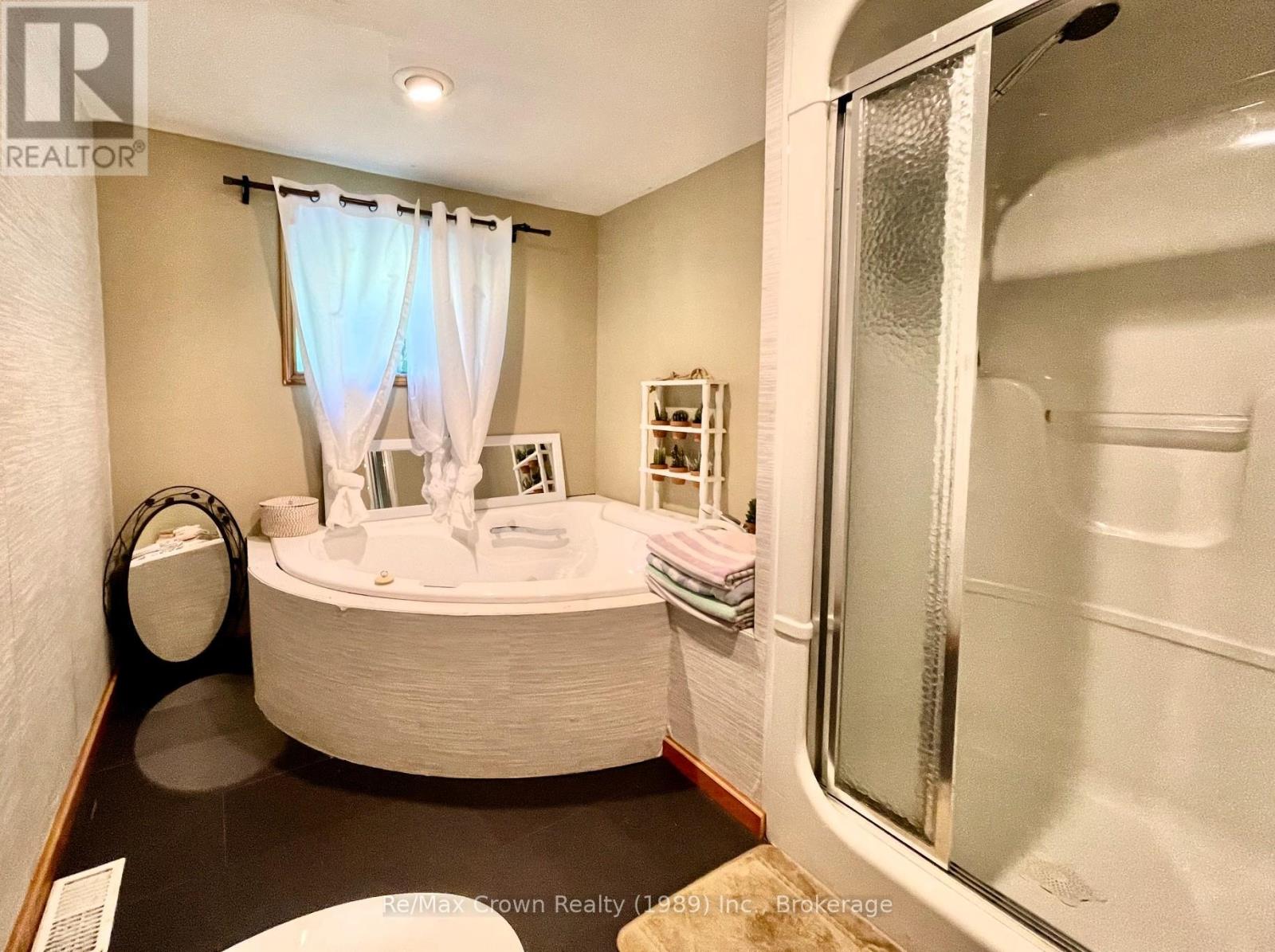 581 LIMBERLOST POINT ROAD - 24