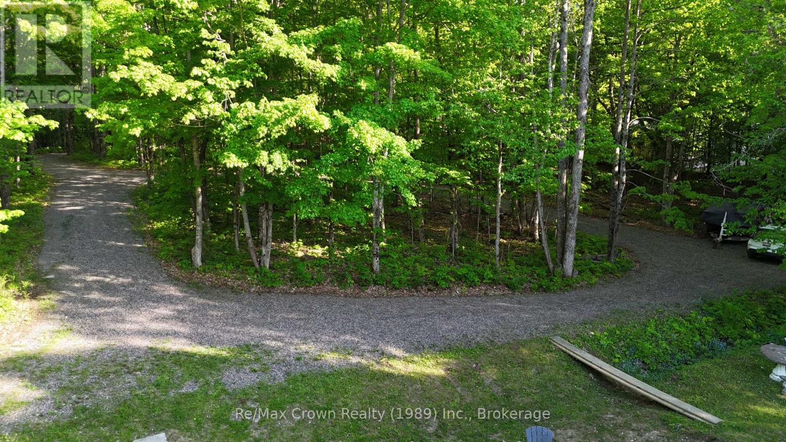 581 LIMBERLOST POINT ROAD - 37