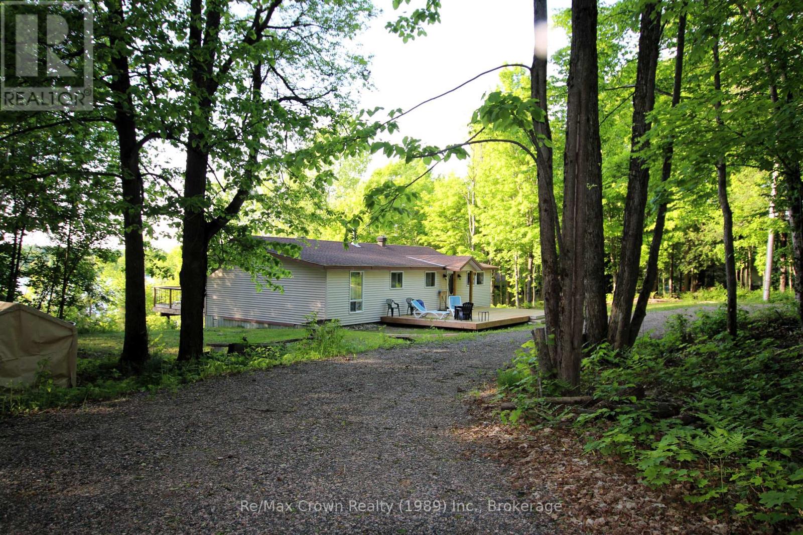 581 LIMBERLOST POINT ROAD - 9