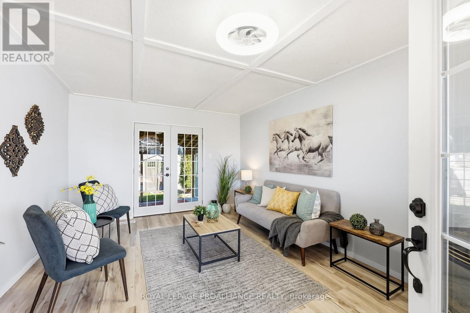 163 BALDWIN STREET - 12