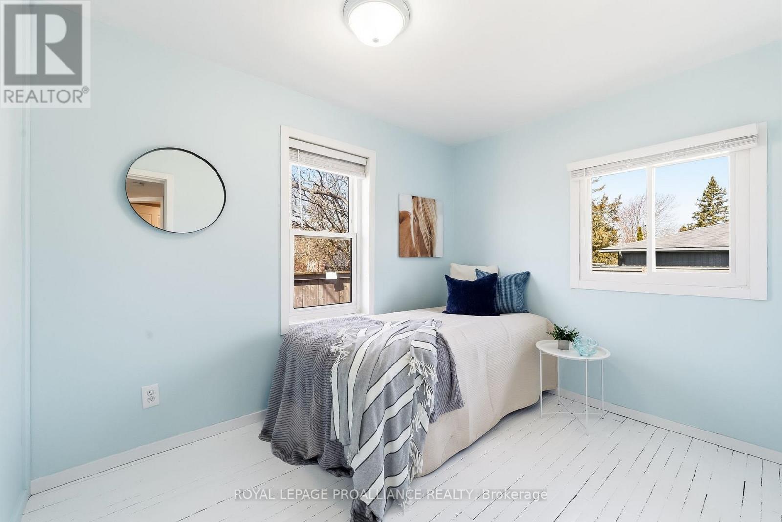 163 BALDWIN STREET - 26