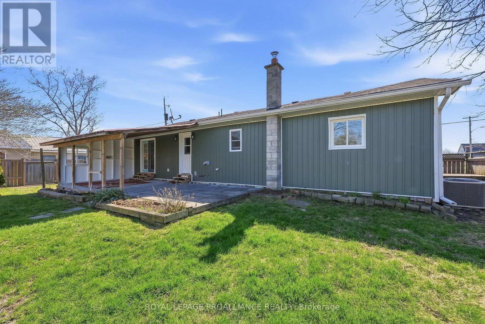 163 BALDWIN STREET - 32