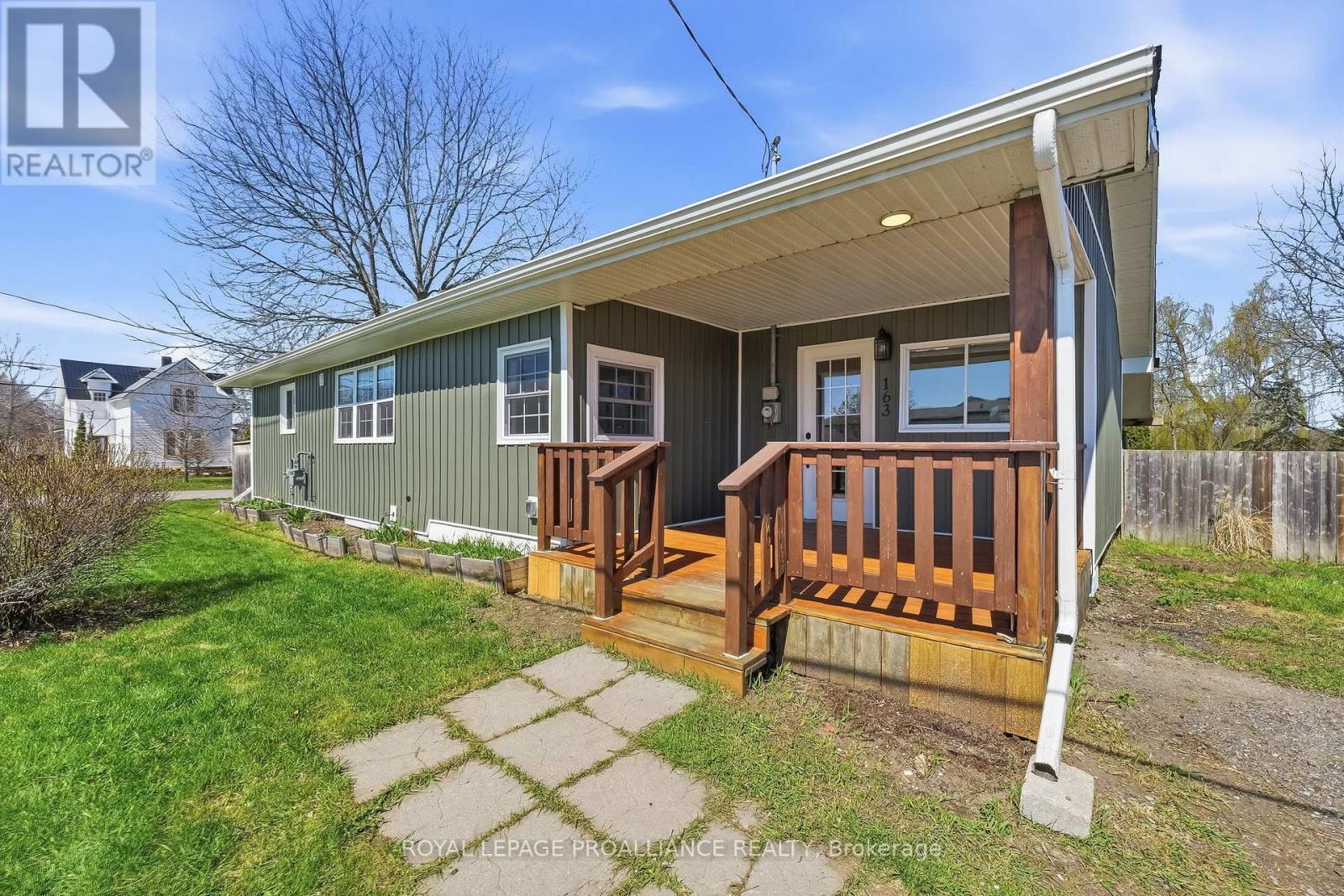 163 BALDWIN STREET - 9