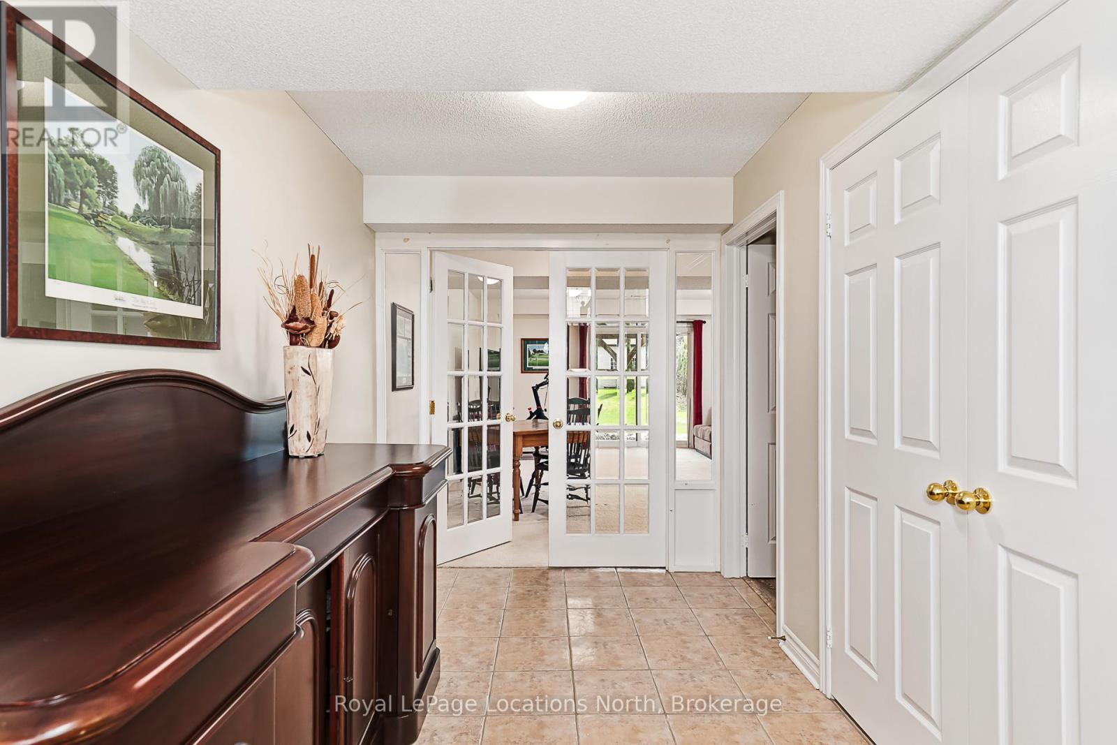 6 THOMAS DRIVE - 39