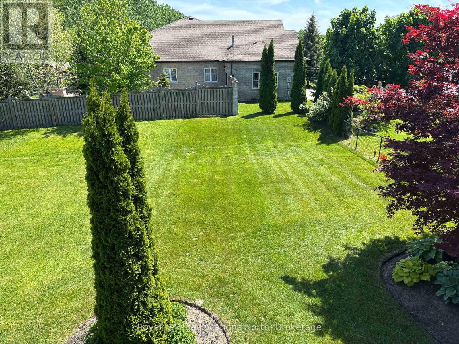 6 THOMAS DRIVE - 38