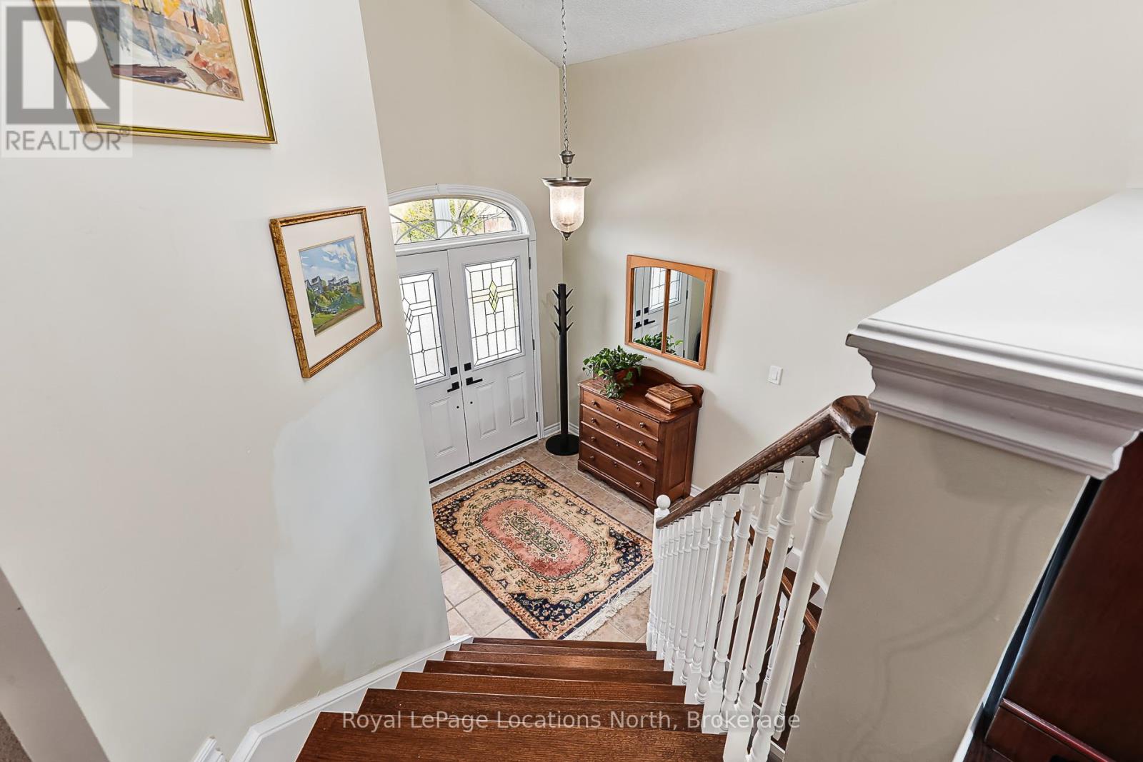 6 THOMAS DRIVE - 7