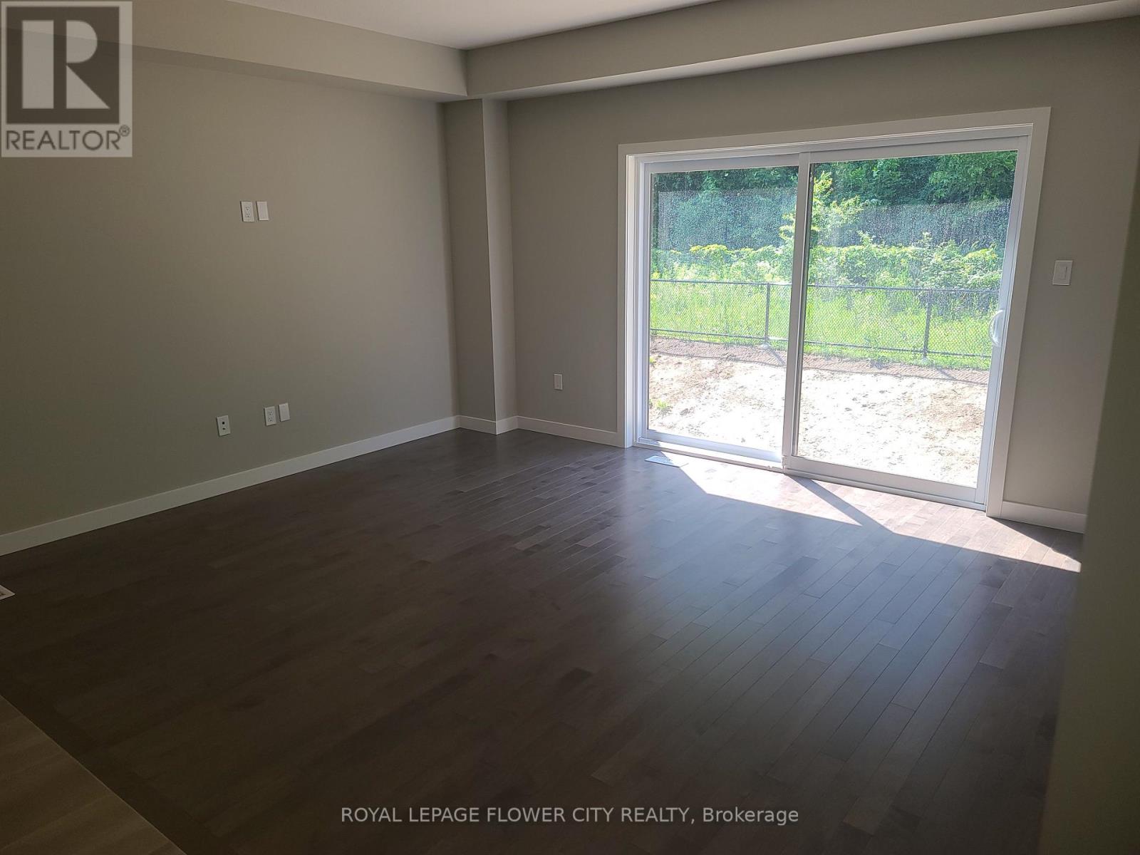 928 ROBERT FERRIE DRIVE - 2