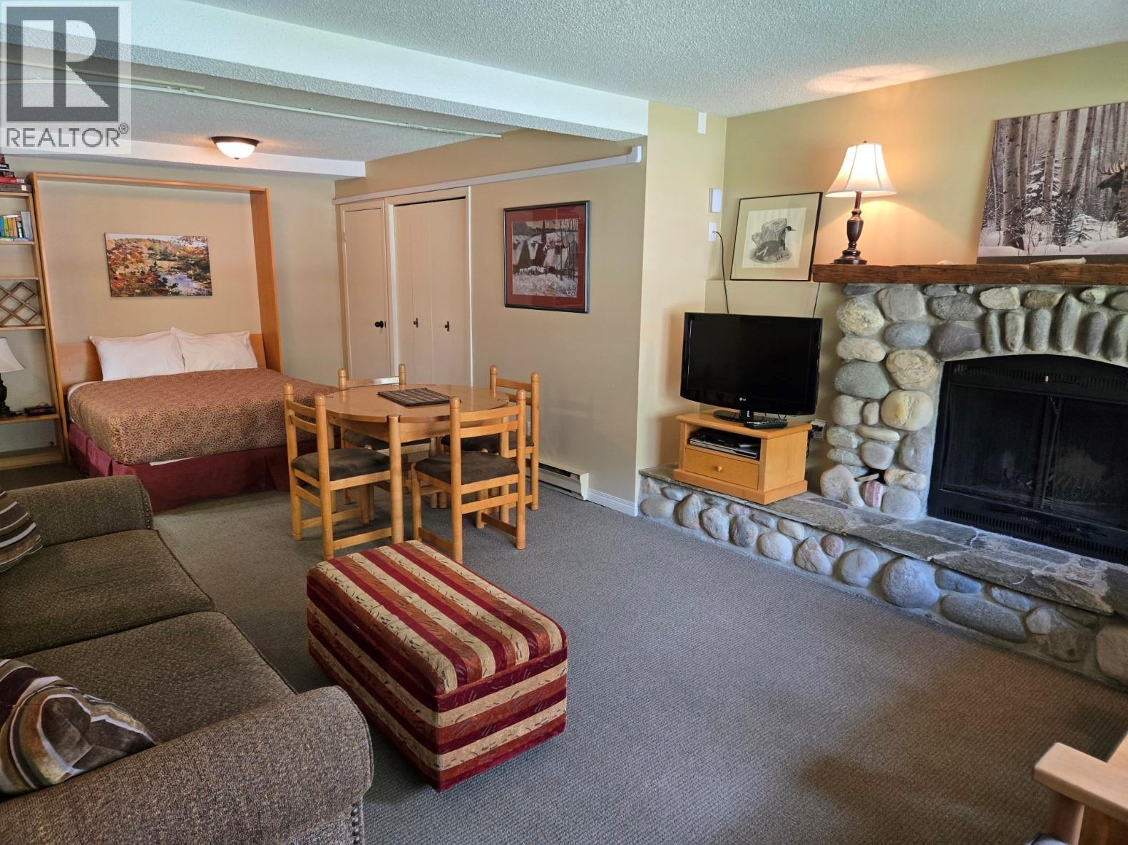 #1030 2030 Panorama Drive - 6