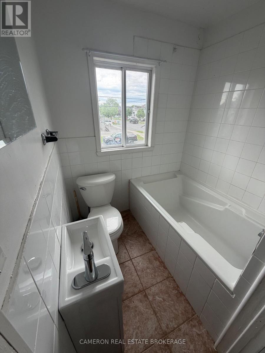 507-509 WALTON STREET - 26