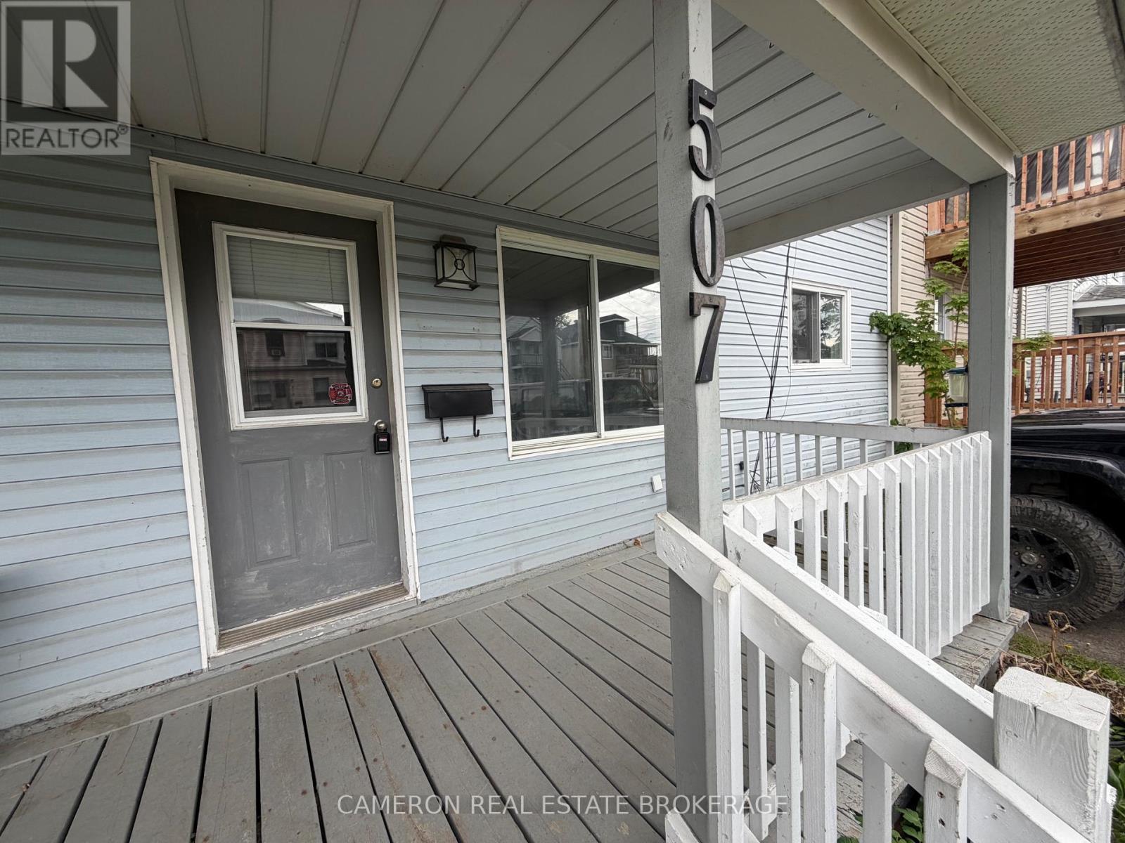 507-509 WALTON STREET - 12