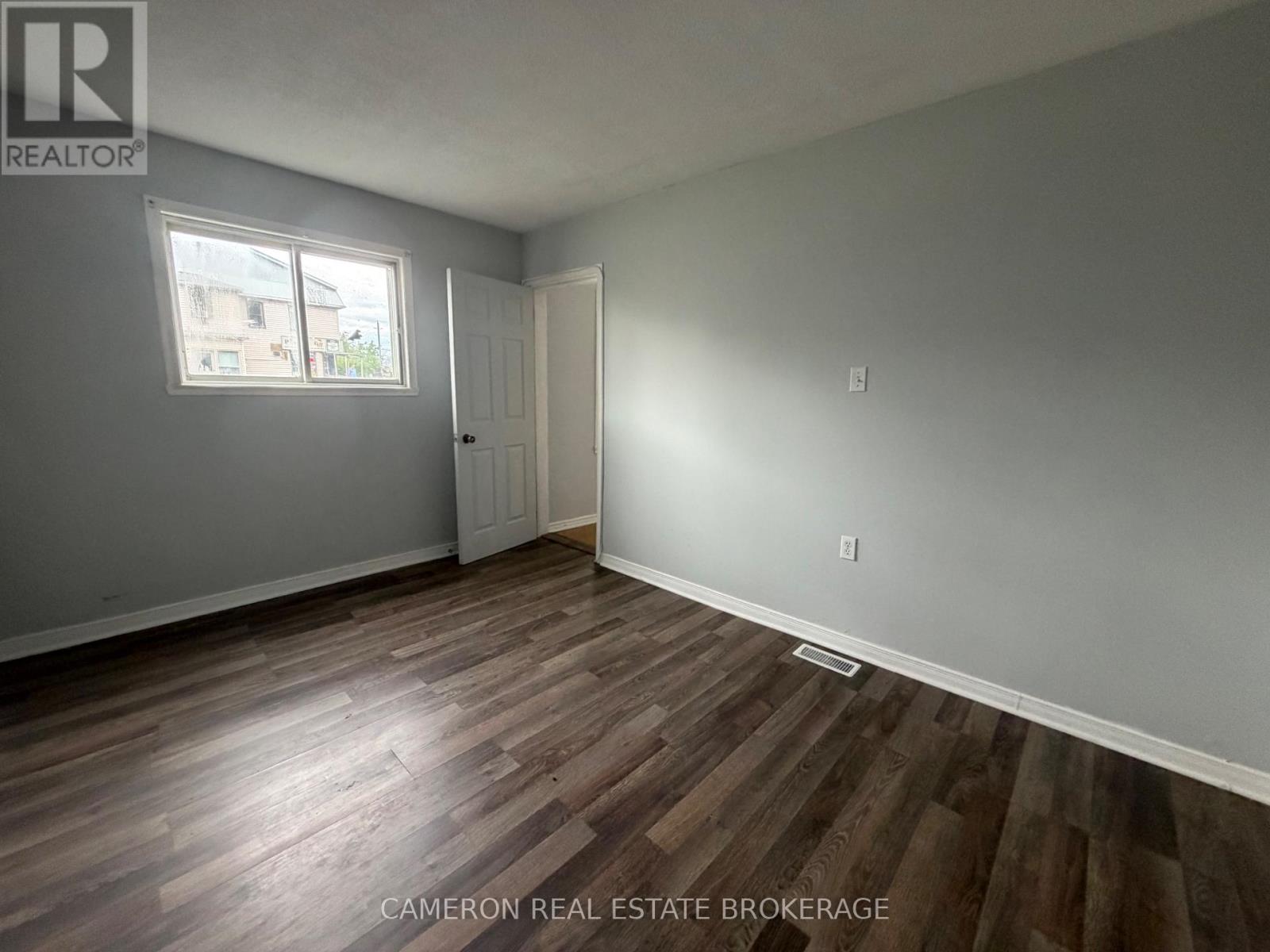 507-509 WALTON STREET - 21