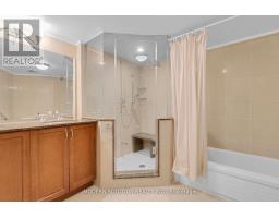 426 - 32 Clarissa Drive, Richmond Hill, ON L4C9R7 Photo 32