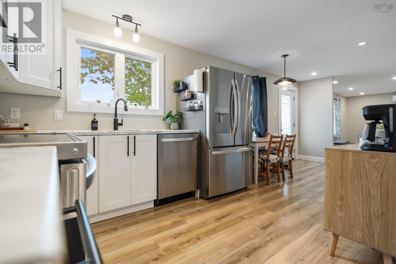 11 Lacey Road - 5