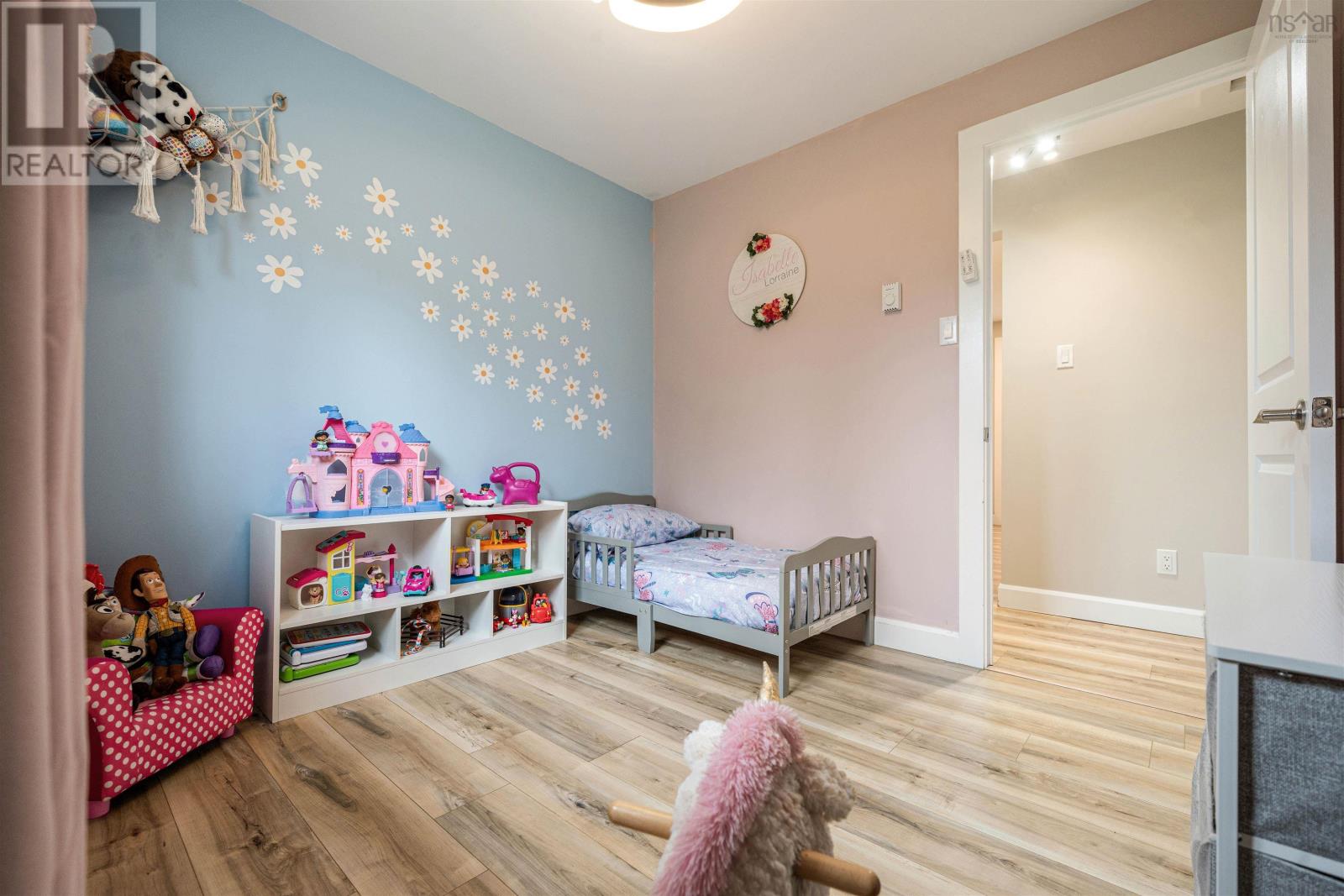 11 Lacey Road - 17