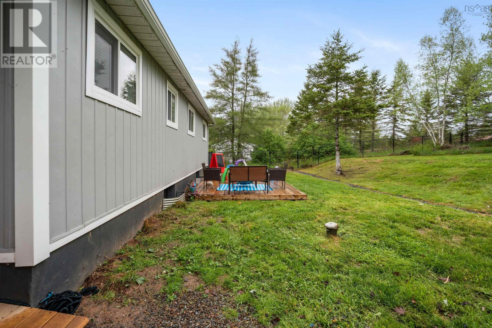 11 Lacey Road - 26