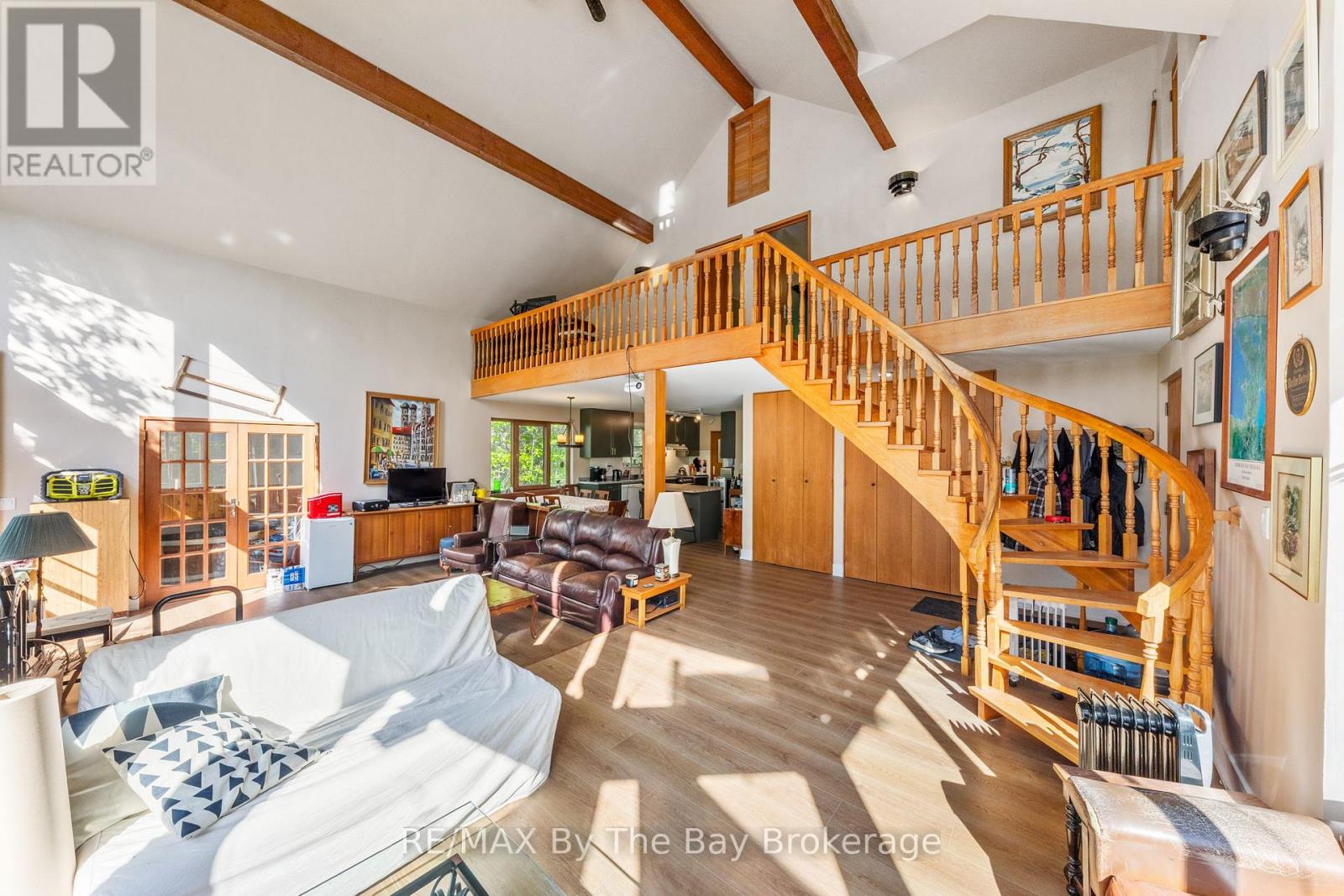 609 SOUTH BAY ROAD - 15