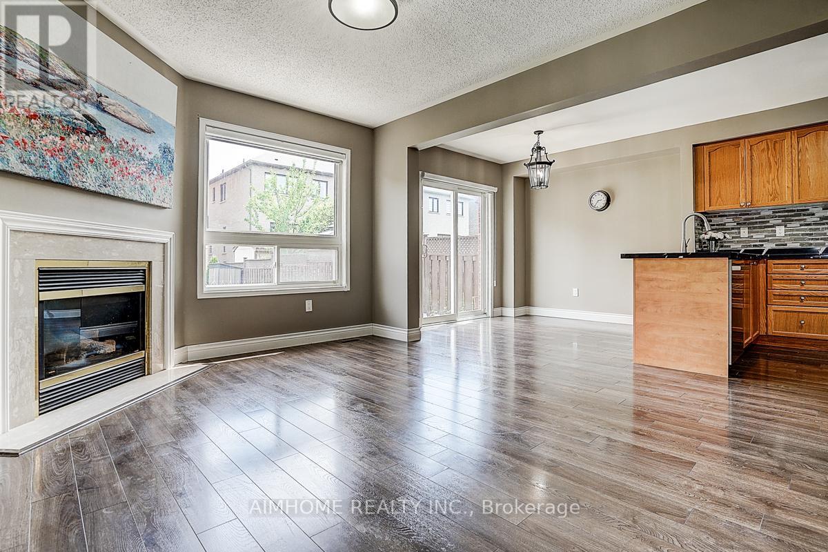 969 OAKTREE CRESCENT - 6