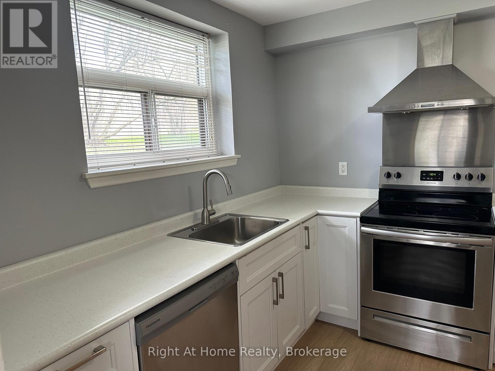 1 - 1033 RAVINE ROAD, Oshawa (Lakeview) — photo 5