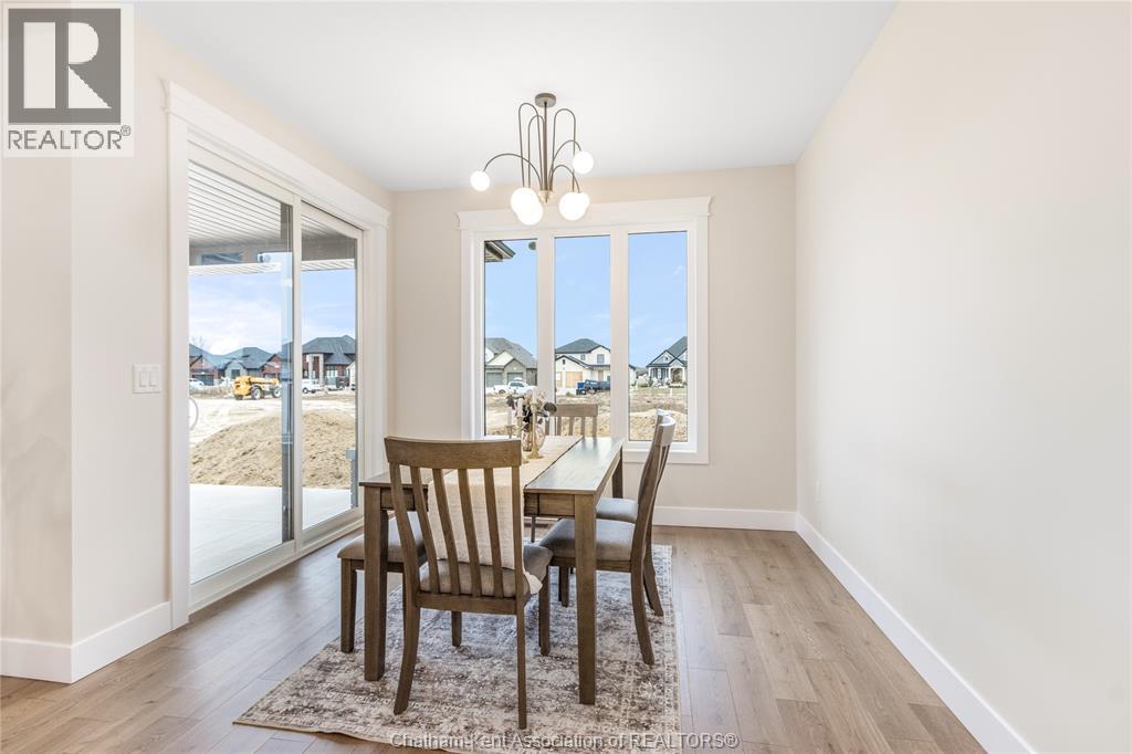30 ROSEWOOD CRESCENT - 24