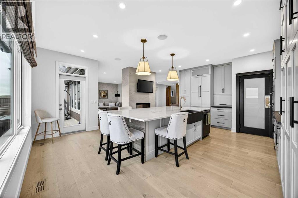 224 Springbluff Heights SW - 11