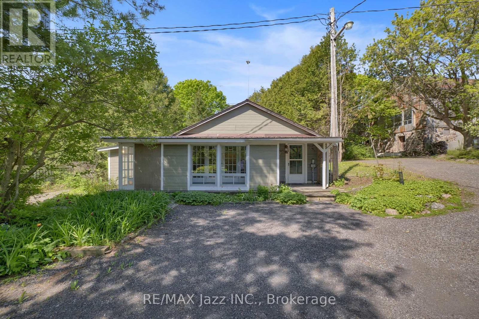2402 GANARASKA ROAD - 16